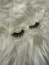 Load image into Gallery viewer, It Girl
